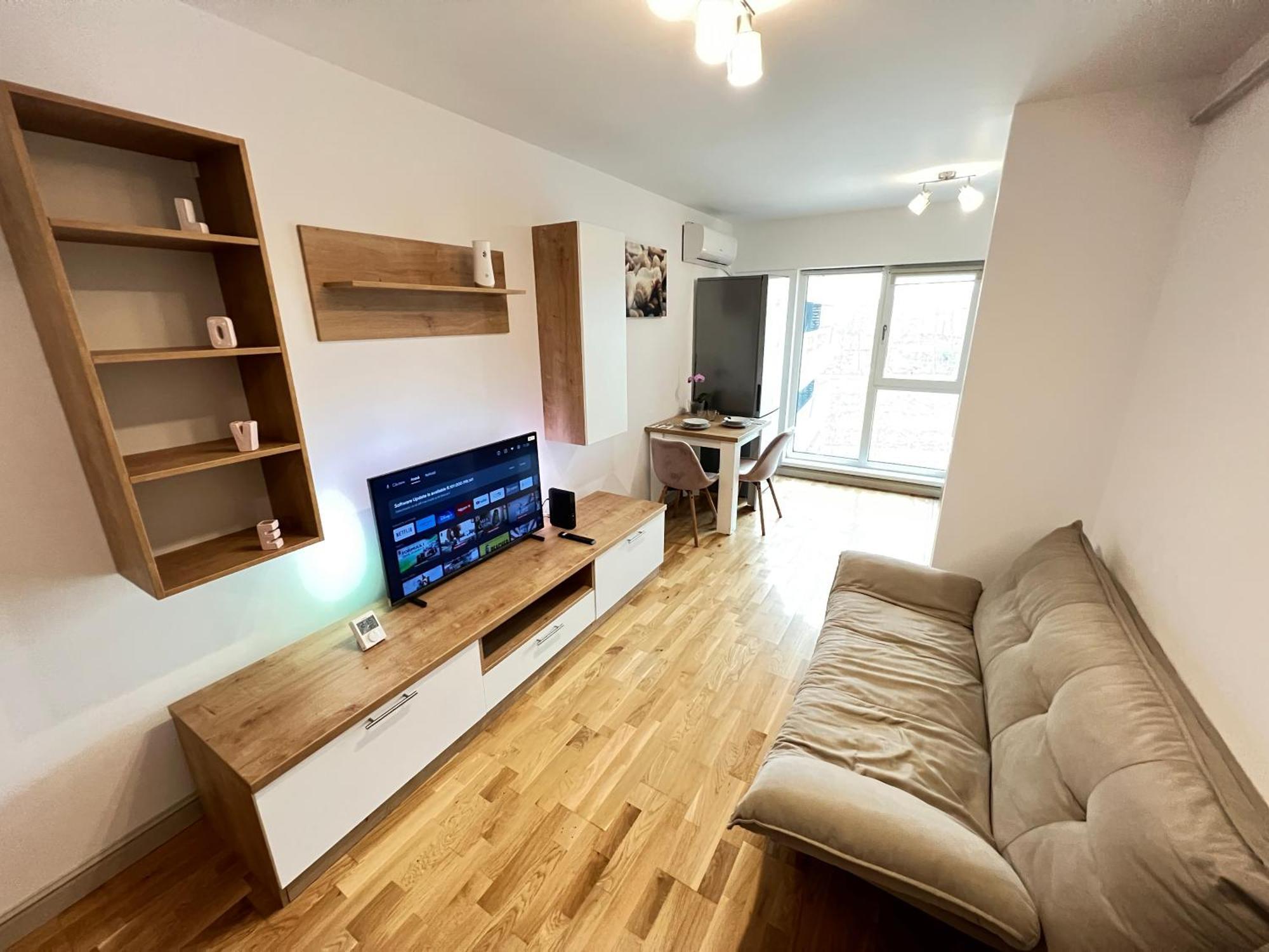 Airport Flyhub Chic Apartment Ясси Екстер'єр фото
