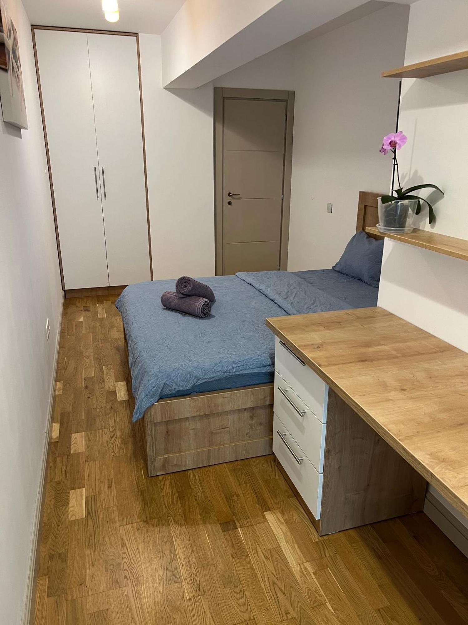 Airport Flyhub Chic Apartment Ясси Екстер'єр фото